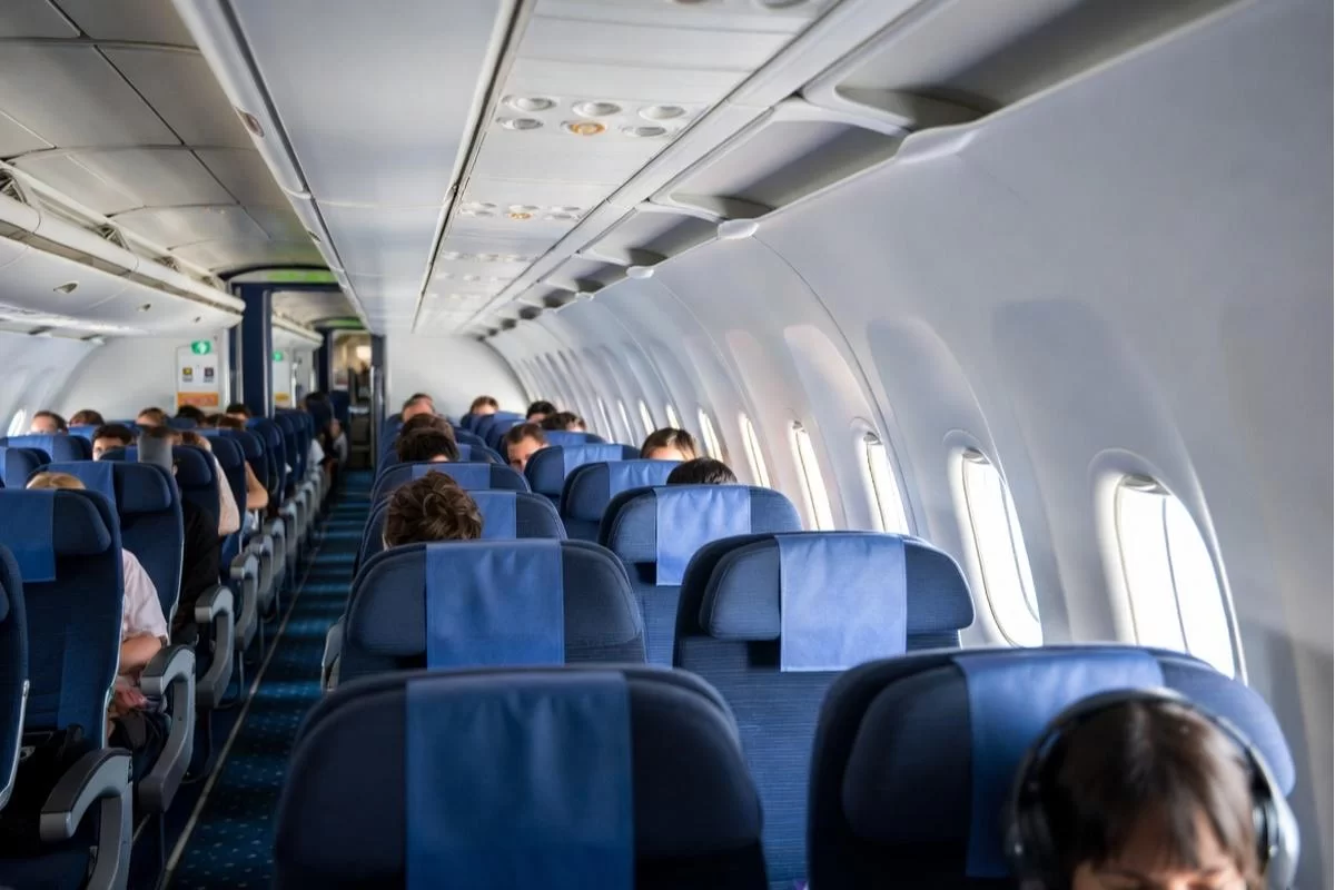 Стала известная стоимость билетов на самолёт из Омска в Горно-Алтайск