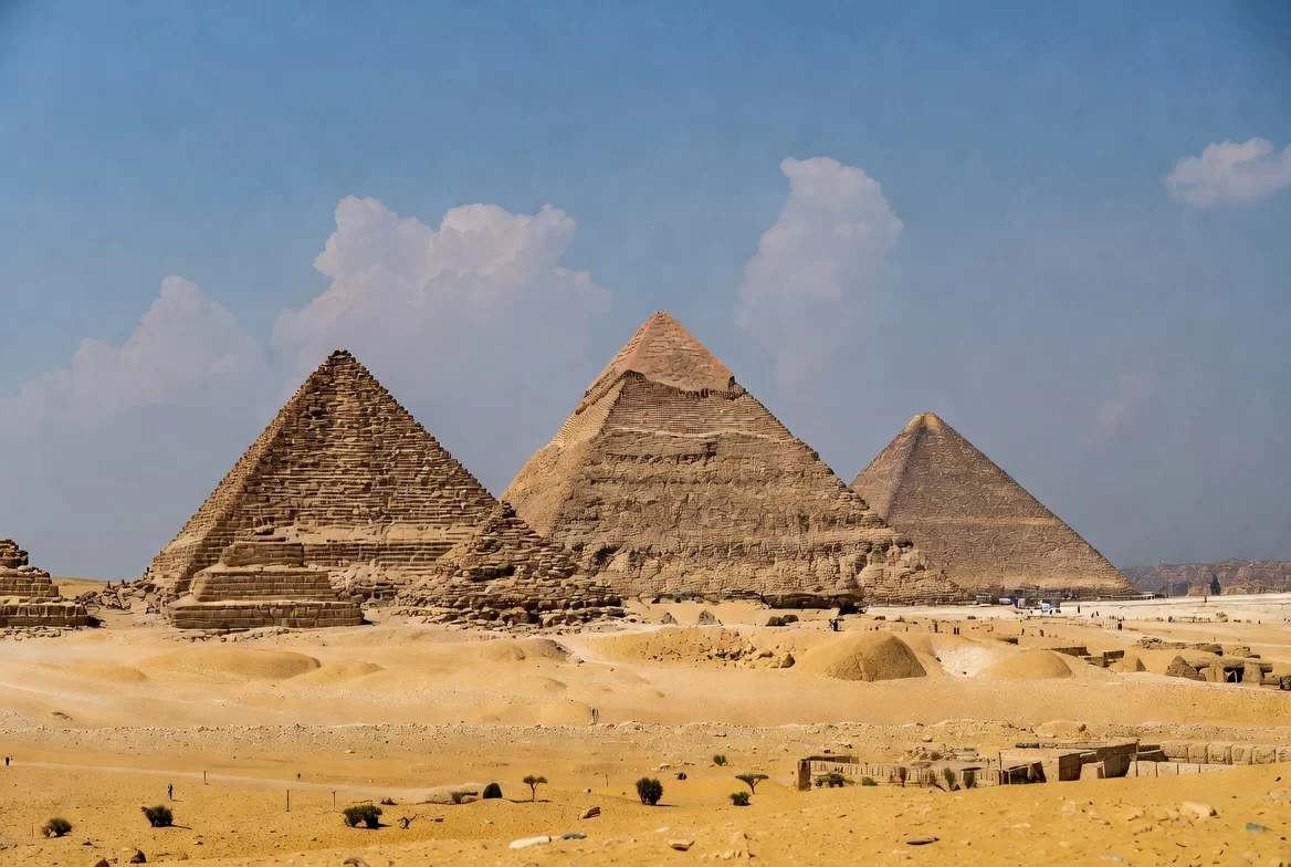 Пирамиды Гизы: Эксперты рассказали, что ожидать внутри и как спланировать визит