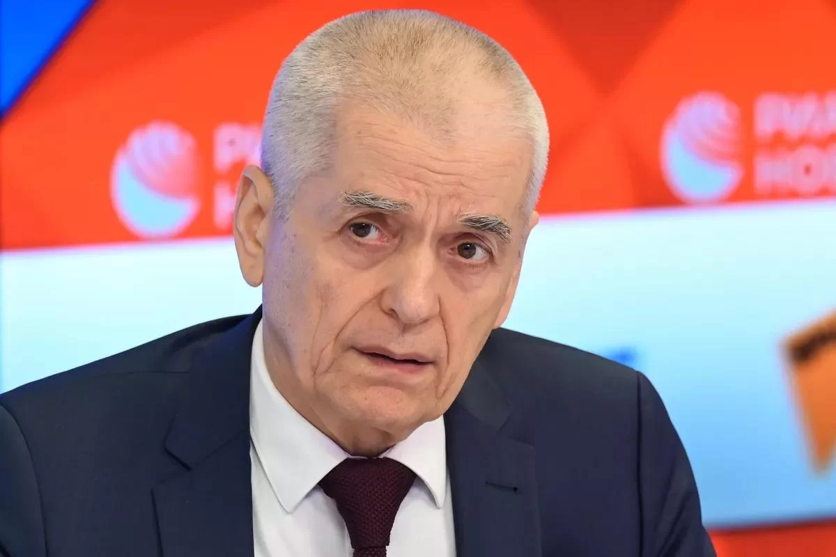 «Человек производит недостаточно»: Онищенко высказался о 6-дневке