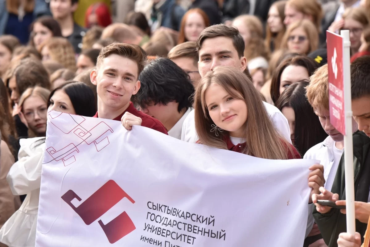 «Каждый юный житель республики имеет возможность получить качественное образование»: Спикер Госсовета Александр Макаренко поздравил жителей Коми с Днём знаний