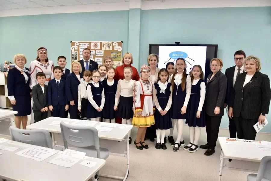 Председатель Госсовета Леонид Черкесов: Межпарламентские мероприятия по сохранению и развитию родных языков – вопрос сохранения идентичности, памяти и духовного кода народов Поволжья