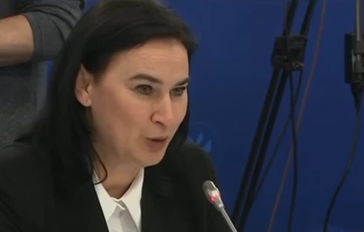 Форум «МАЛАЯ РОДИНА — СИЛА РОССИИ»: Глава администрации Луганска Яна Пащенко на встрече с Владимиром Путиным подняла вопрос об эксплуатации газовых котлов