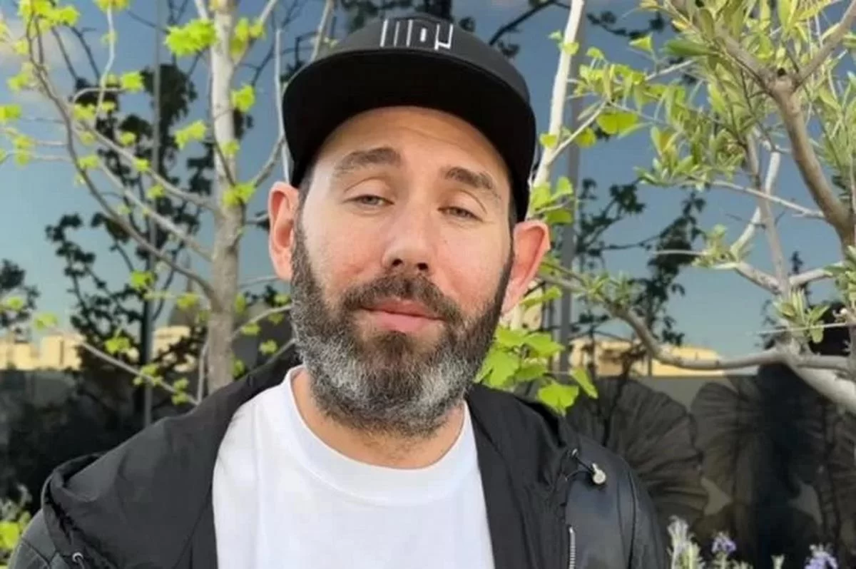 «Россияне, не нервничайте». Слепаков* ответил на слухи об оставшемся на Родине богатстве