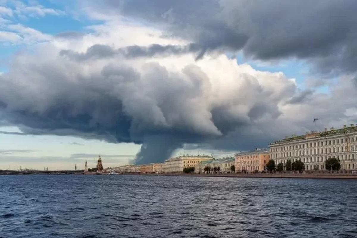 Североатлантический циклон принесёт в Санкт-Петербург летнее потепление