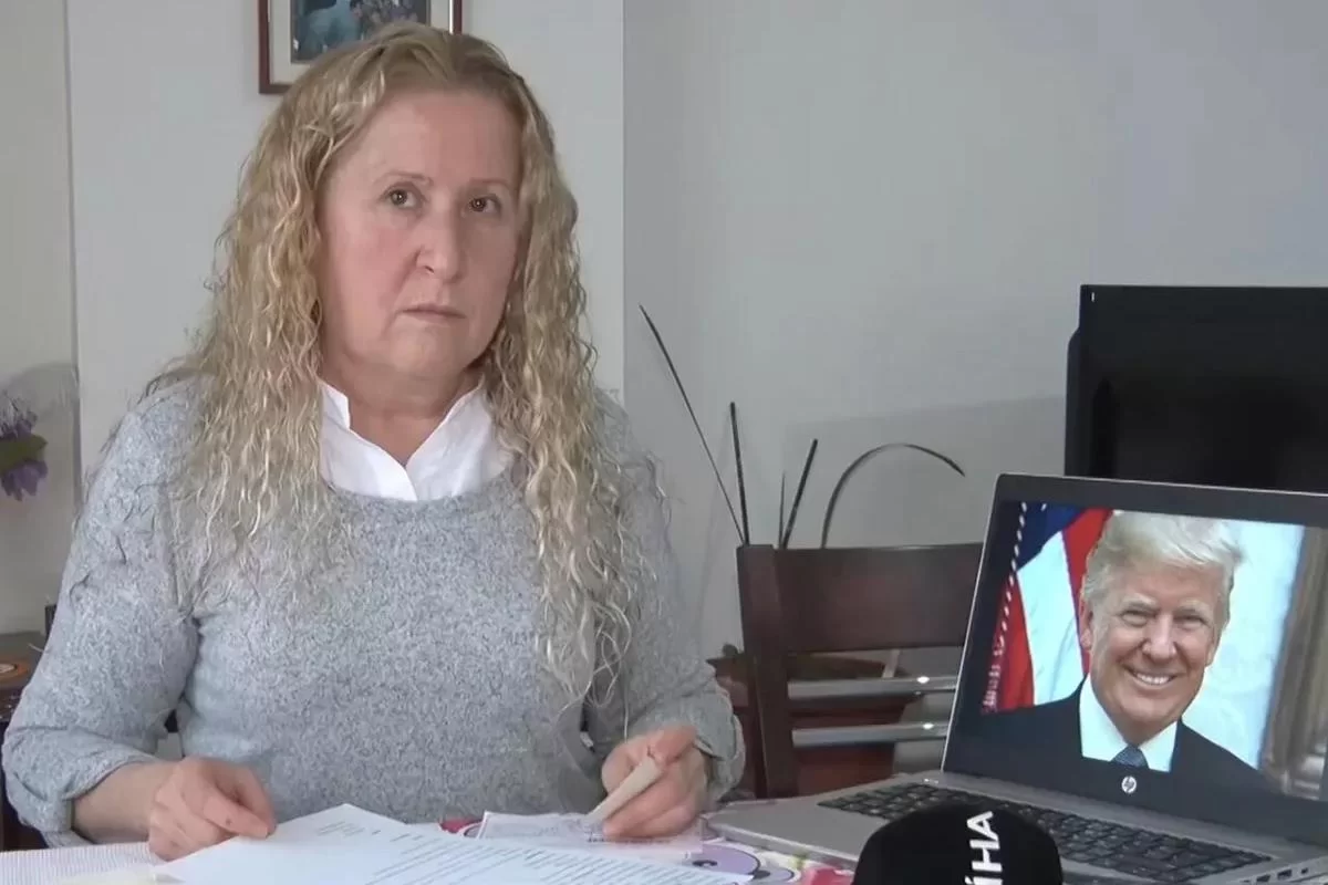 «Папочка, останови бомбы»: турчанка, назвавшаяся дочерью Трампа, обвинила его в войне из-за любви к себе