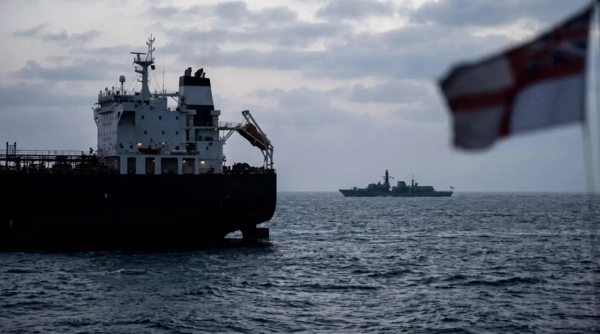 Лондон дал слабину: Почему британский флот отворачивается, когда мимо проходит «теневой флот» России