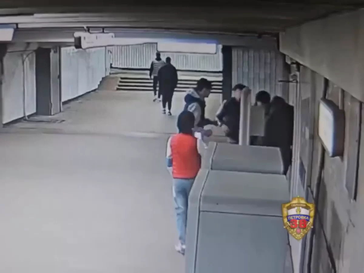 В московском метро задержаны два подростка после нападения с ножом на пассажиров