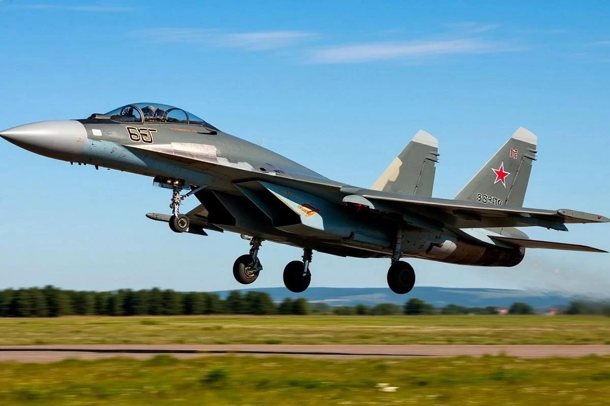 Переломный момент: Су-35 взял верх над F-16 в воздушном бою
