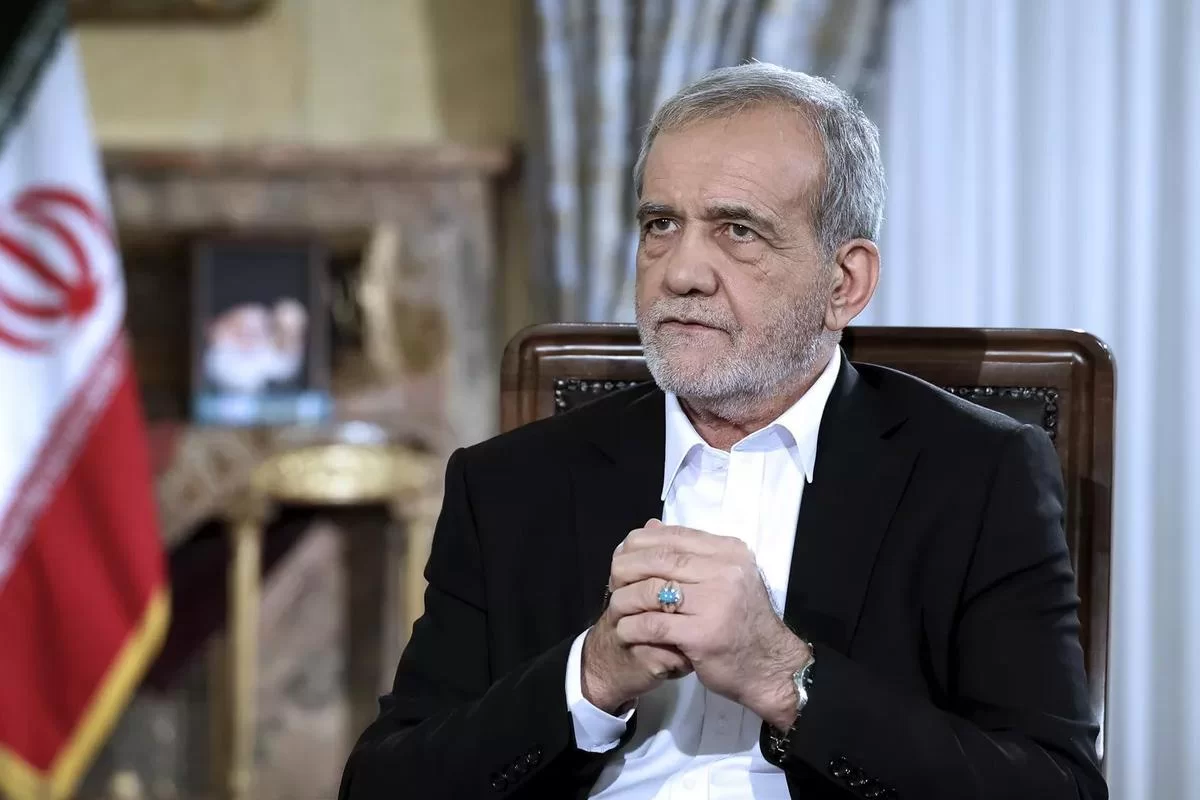 «Интересам каких американцев служит эта война?»: президент Ирана записал резкое видеообращение к гражданам США