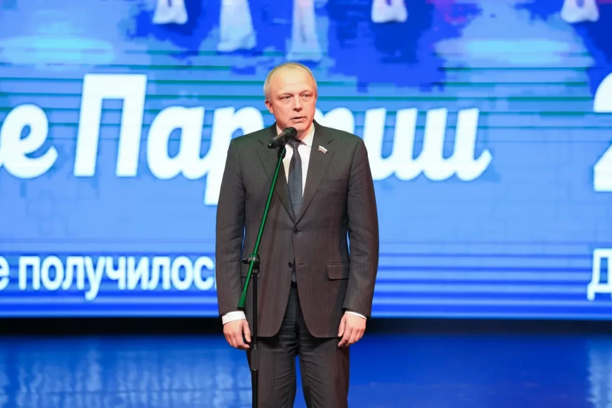 Спикер Заксобрания Вологодской области Роман Заварин об итогах работы отделения «Единой России»: У единомышленников единый ритм и общие принципы – ответственность и внимание к каждому вологжанину