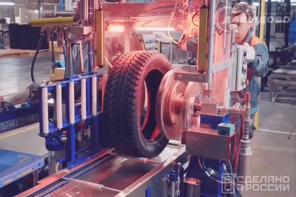 Руслан Заголовацкий: На производстве шин в Орехово-Зуевском городской округе запустили первый в России автоматический шиповальный станок