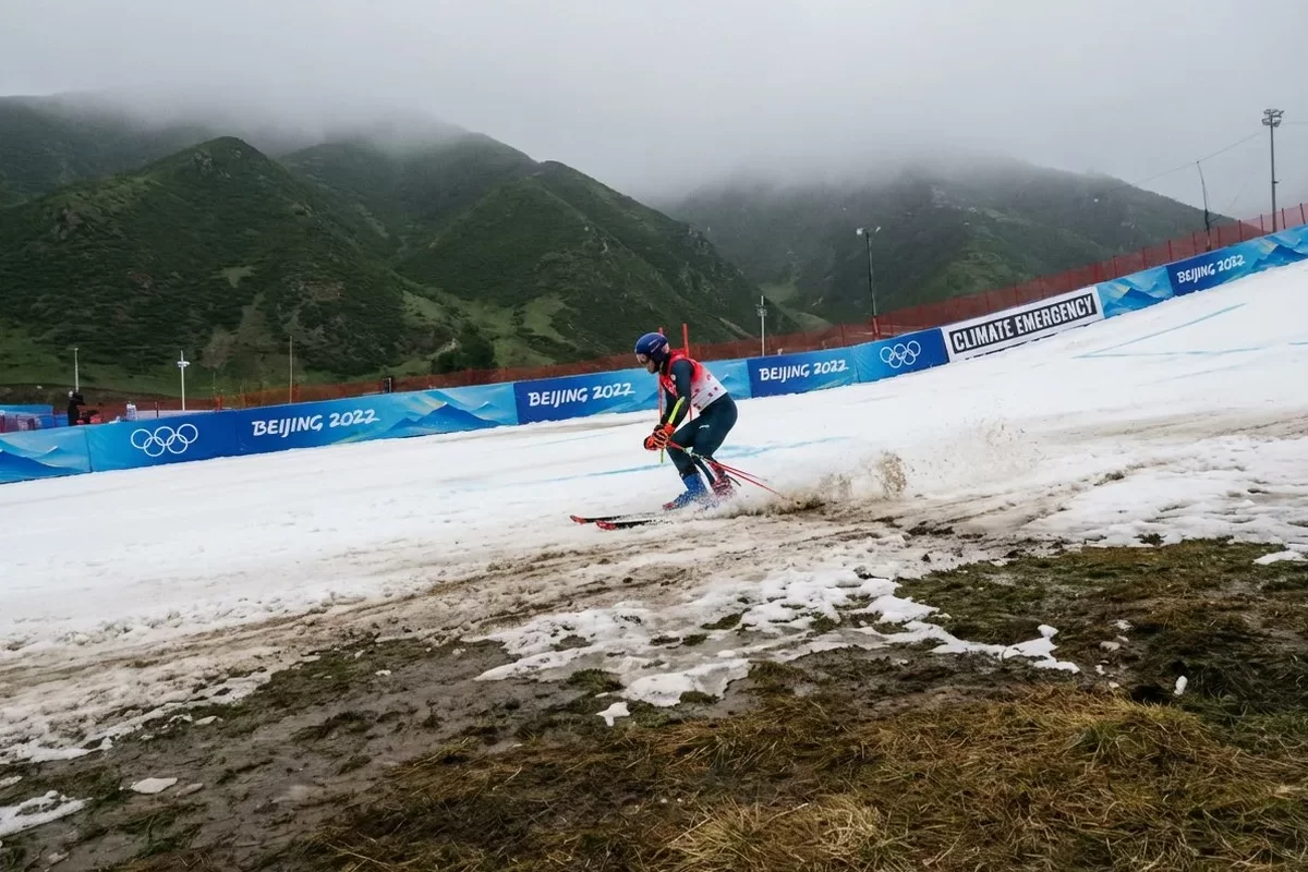 Искусственный снег, субтропики и миллиарды: как меняются зимние Олимпиады в современных климатических условиях?