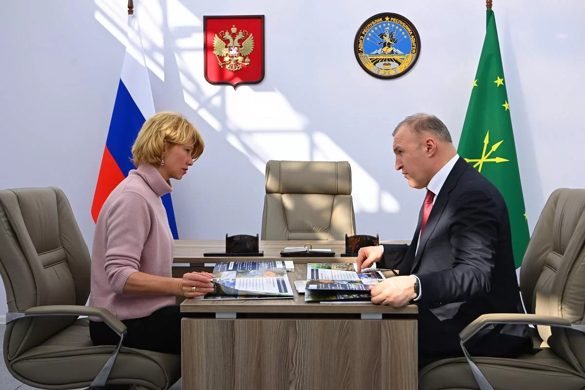 Рекорды, успехи и планы на будущее: министр сельского хозяйства РФ Оксана Лут и глава Адыгеи Мурат Кумпилов обсудили вопросы развития АПК