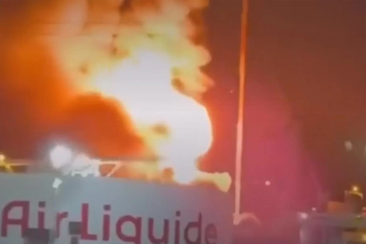 На нефтехимическом заводе в Техасе взорвались два резервуара, власти исключили теракт