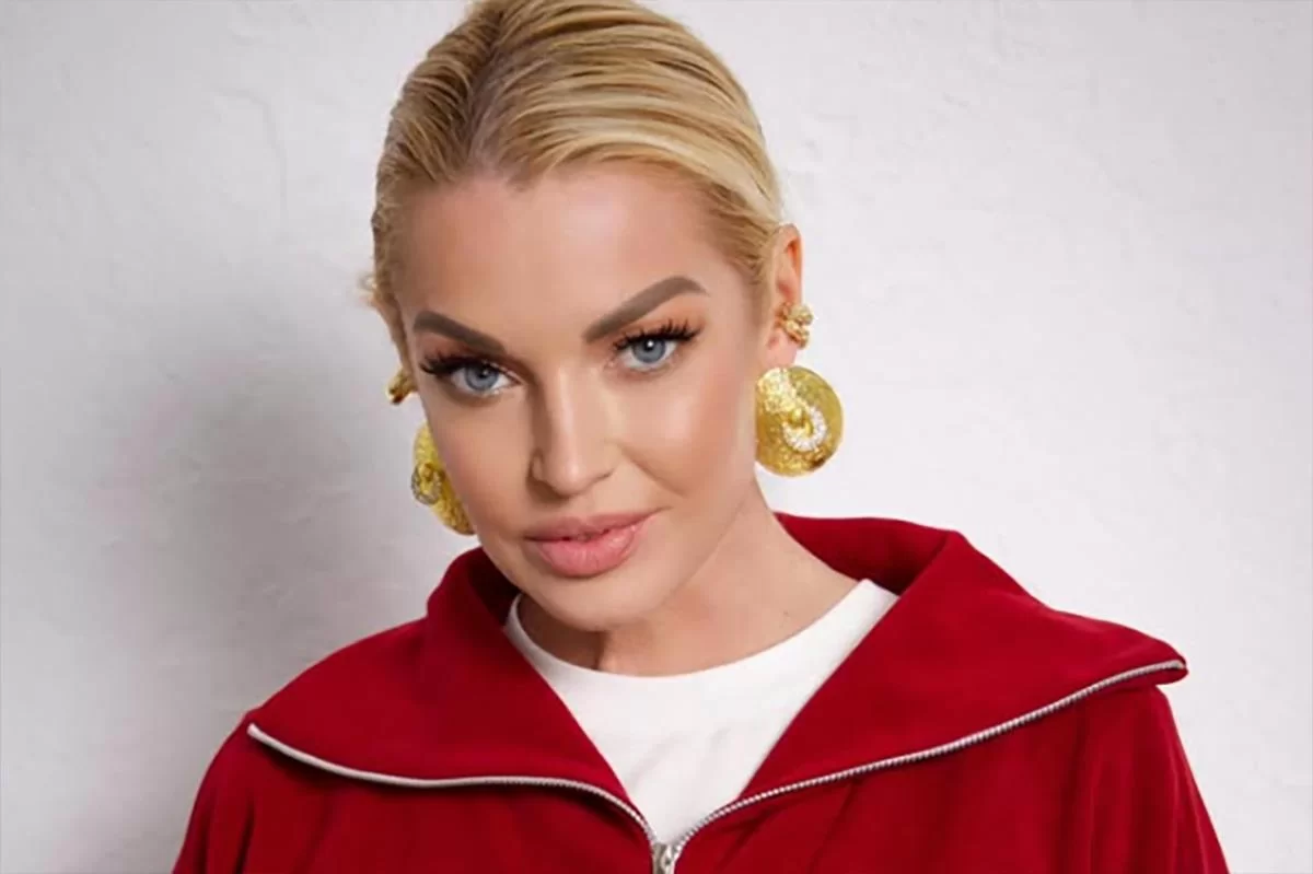 Волочкова пожаловалась, что дочь и мать не поддержали её после операции