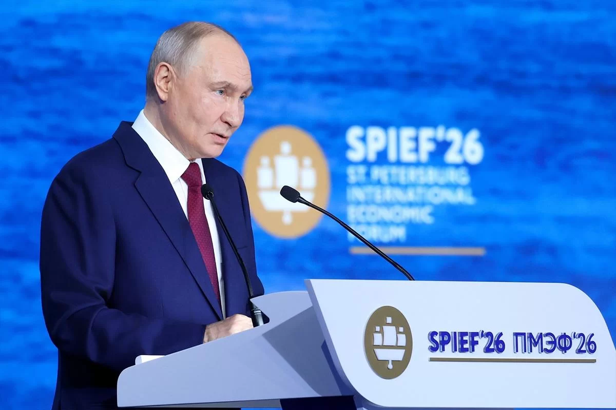Унизил возраст и послал в Москву: Путин в пух и прах разнес хамское письмо Зеленского на ПМЭФ