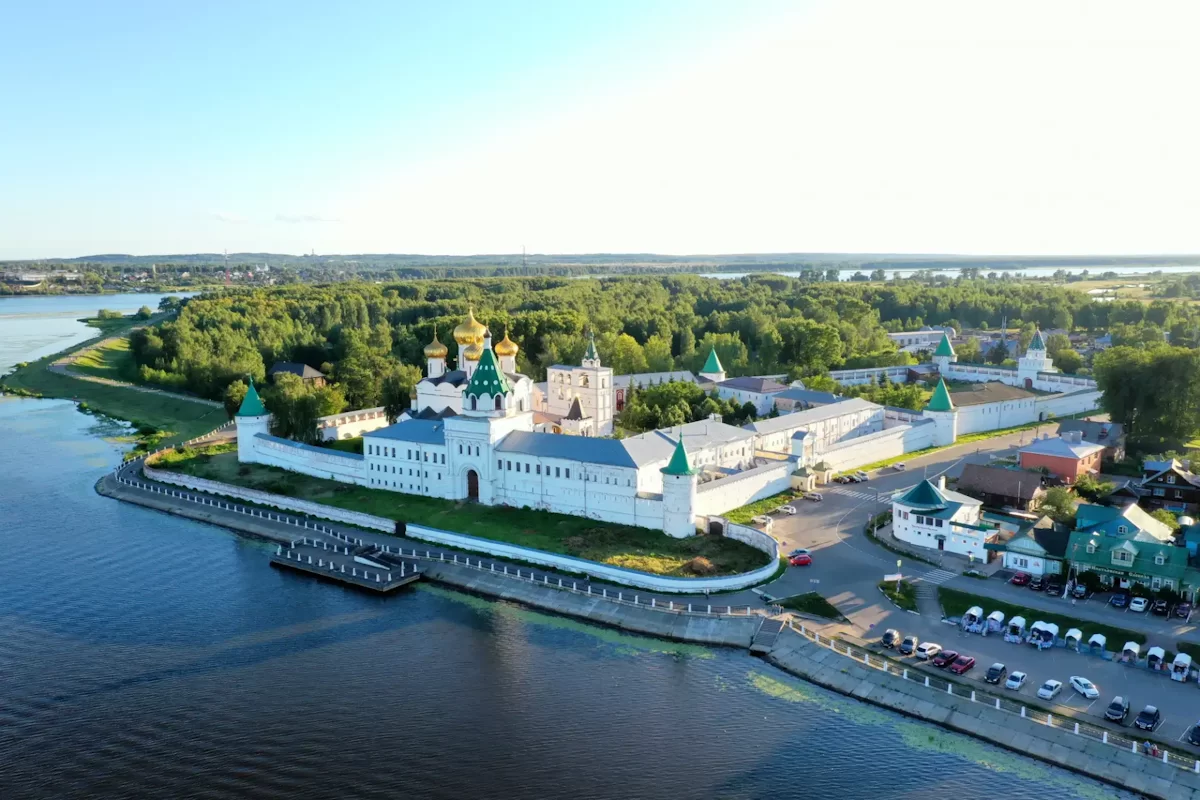 Для подготовки к юбилею Ипатьевского монастыря в Костроме предложили создать федеральный оргкомитет