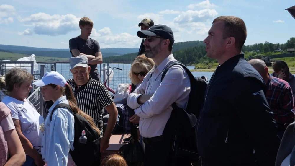 Спикер Заксобрания Александр Ведерников: Для ряда населённых пунктов Приангарья «Метеор» — единственная транспортная связь, его важно сохранить и развивать
