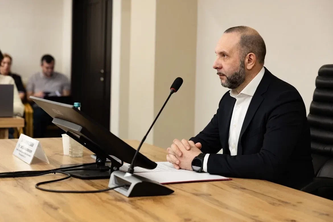 Глава Орехово-Зуево Руслан Заголовацкий представил новые цифровые сервисы в местных МФЦ