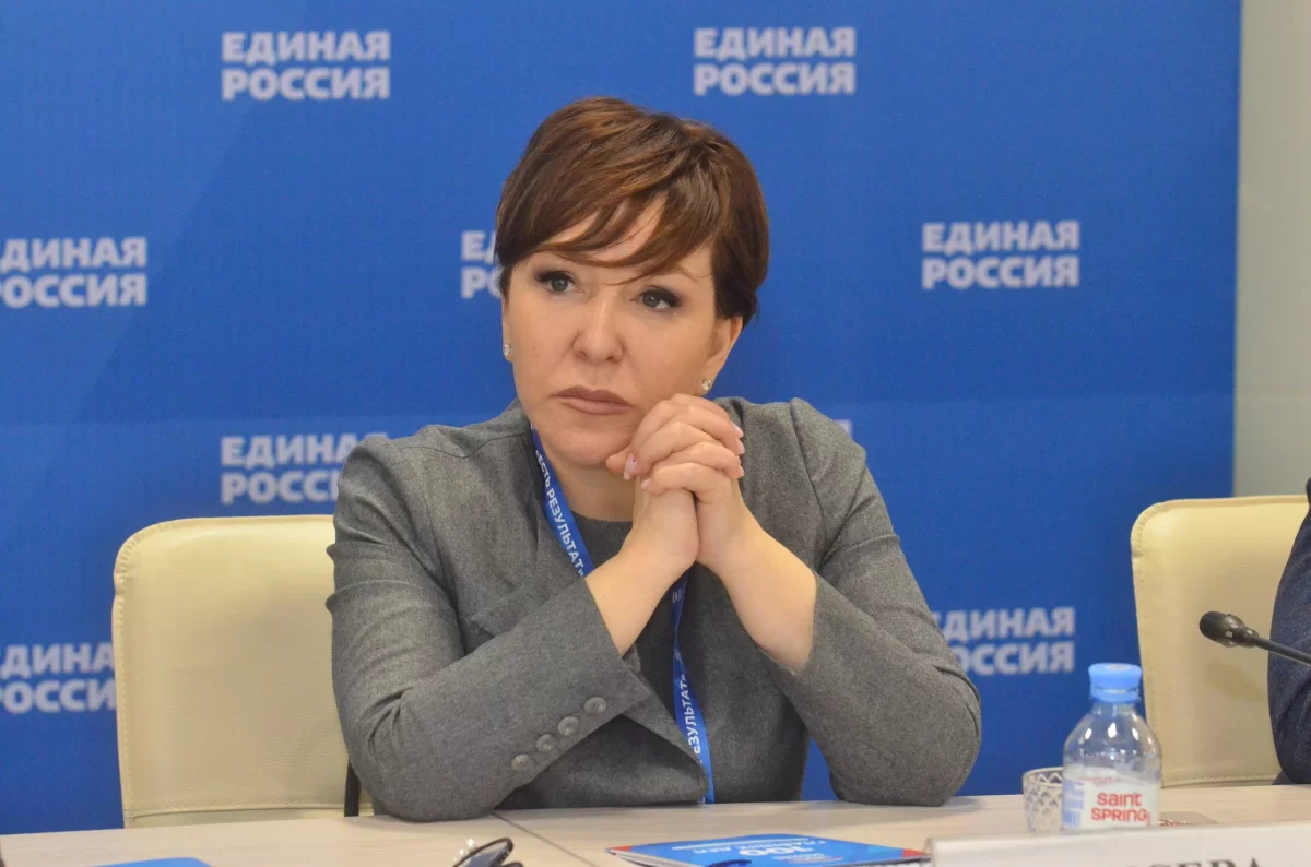 «Мы помогаем донести голос муниципалитетов до федерального уровня»: сопредседатель ВАРМСУ Ирина Гусева приняла участие в форуме «Есть результат!» в Омске