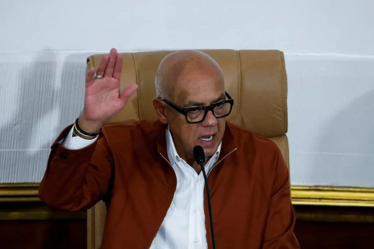 Выборы в Венесуэле отложены: власти назвали главный приоритет