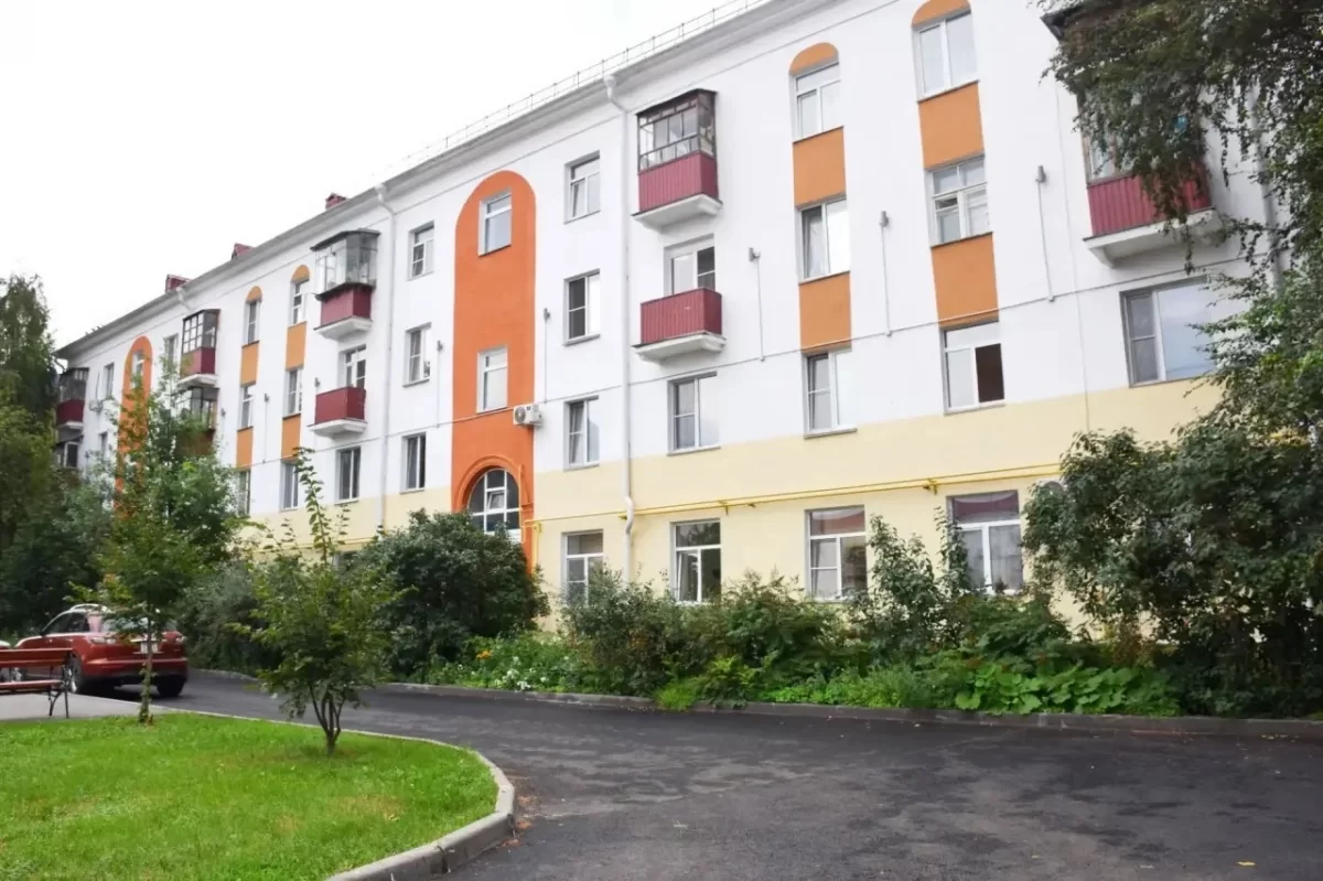 Мэр Антон Науменко: В Кургане по обращению участника СВО отремонтировали придомовую территорию