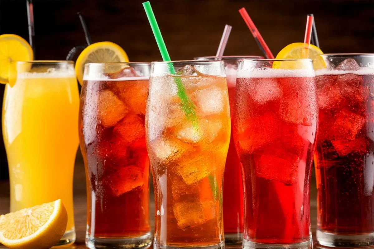 Нарколог заявил об опасности безалкогольных крепких напитков