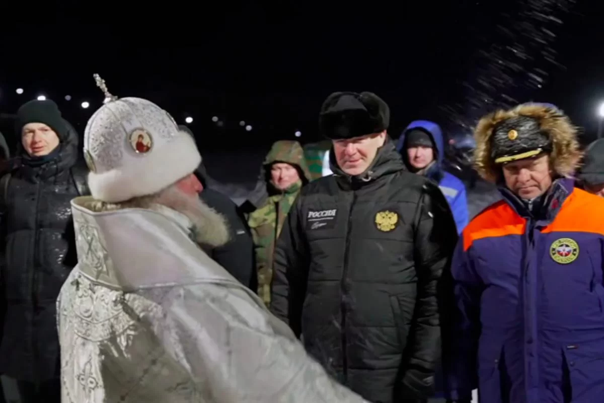 Губернатор Руслан Кухарук поздравил жителей Югры с Крещением Господним и принял участие в освящении воды