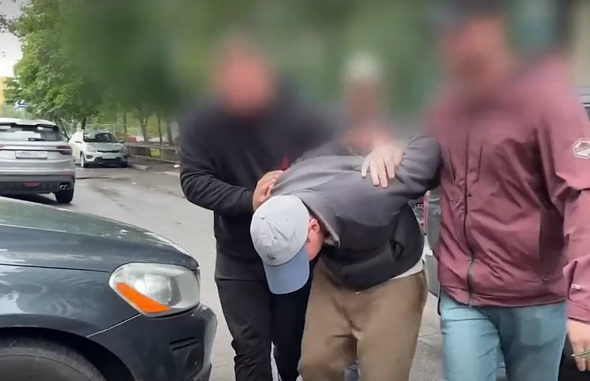 Подозреваемый в убийстве 12-летней девочки в Ленинградской области признал вину