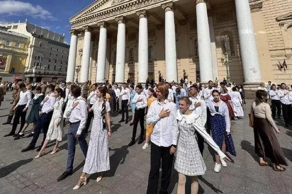 Милонов вступился за Уитни Хьюстон на выпускных: запрет иностранной музыки назвал странной трактовкой закона