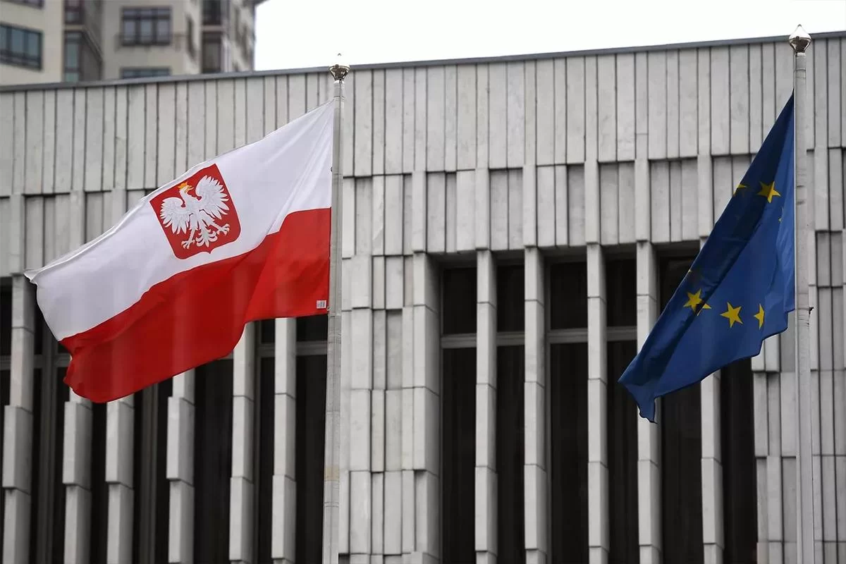 «Свои же предают»: Генерал польской разведки в панике от «армии предателей» внутри страны