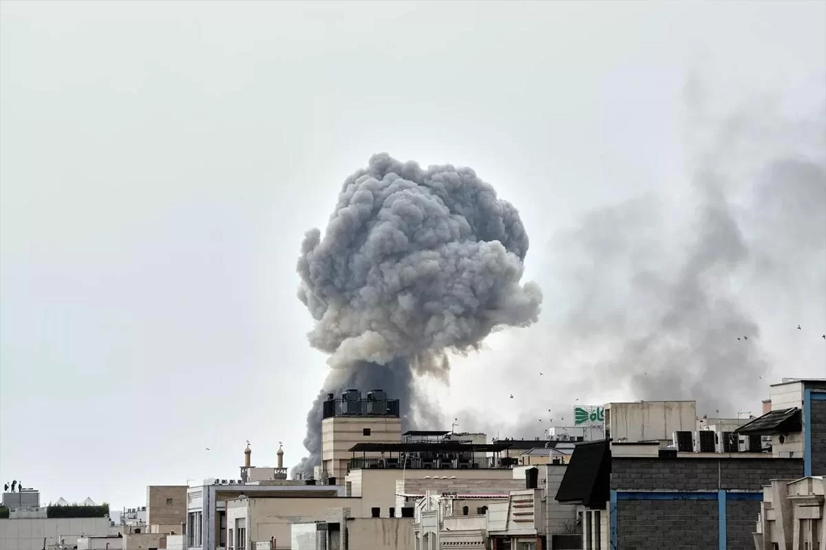 Иран заявил, что США и Израиль сами запросят мира в ближайшие дни