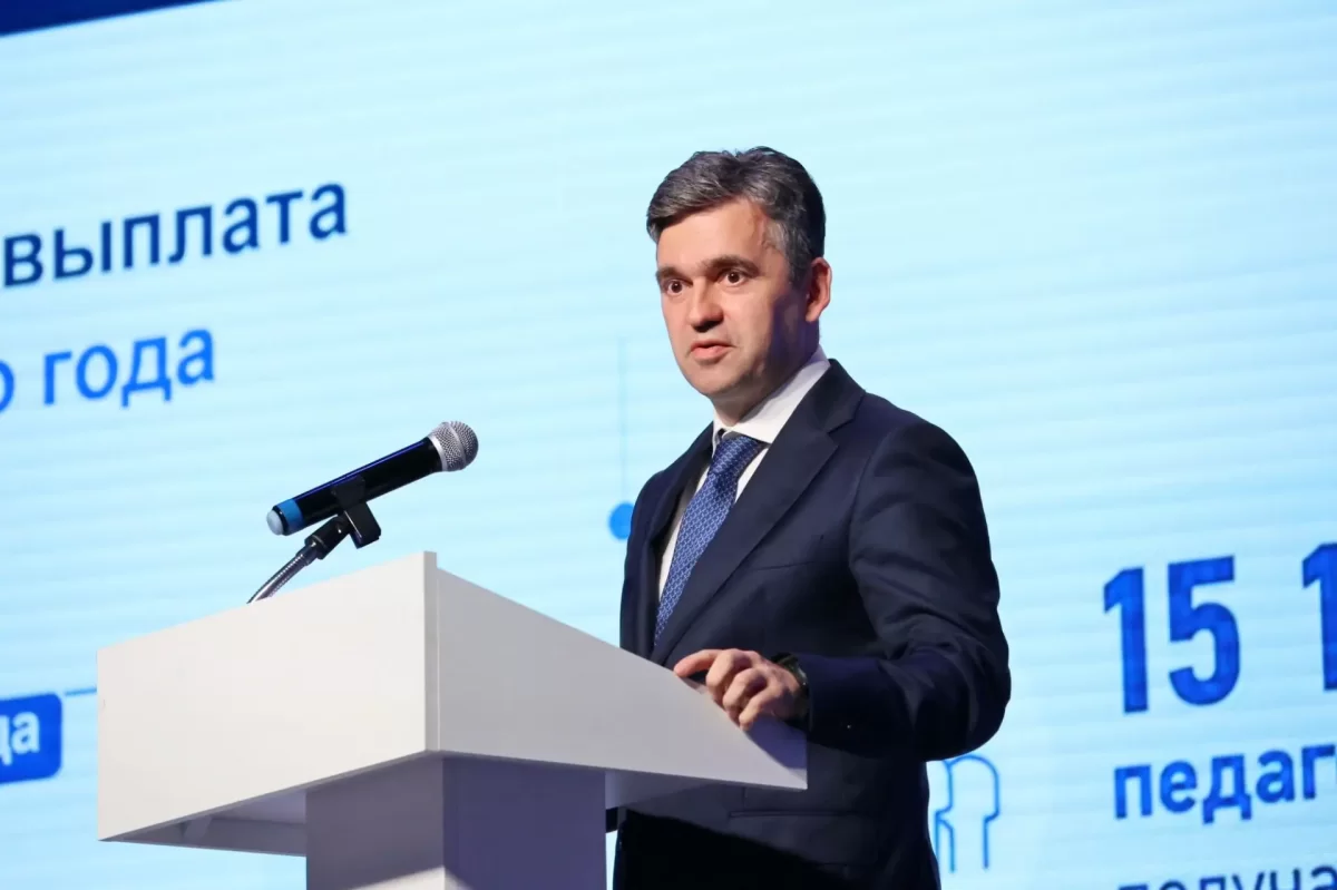 Спикер Ивановской облдумы Марина Дмитриева поддержала предложение губернатора Станислава Воскресенского об упрощении получения звания «Ветеран труда» для педагогов