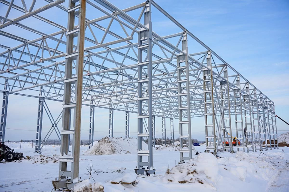 Строительство крупнейшего в Кировской области комплекса по переработке ТБО завершат к осени 2026 года