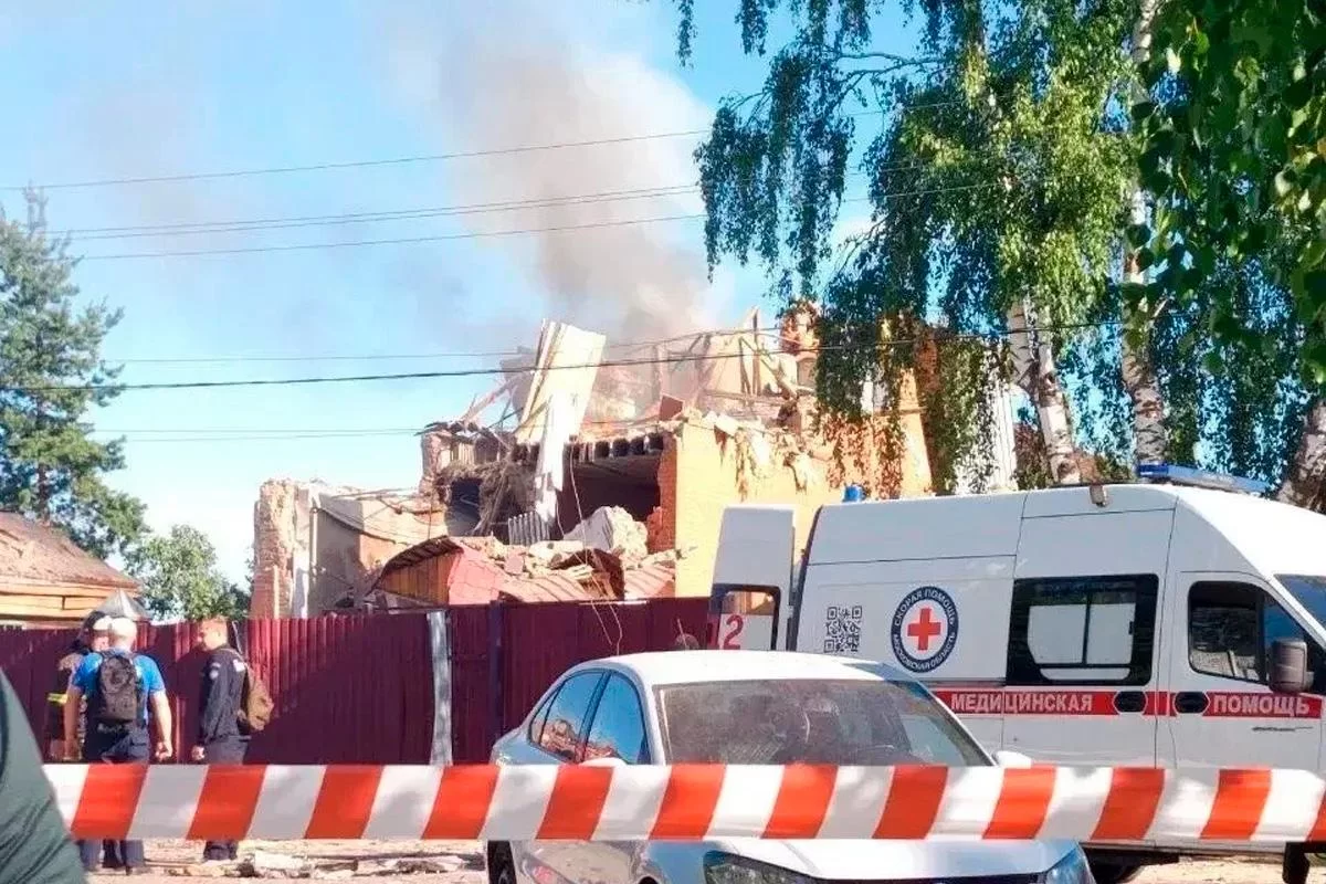 Губернатор Андрей Воробьев: В Егорьевске при падении БПЛА загорелся дом, погиб шестимесячный ребёнок