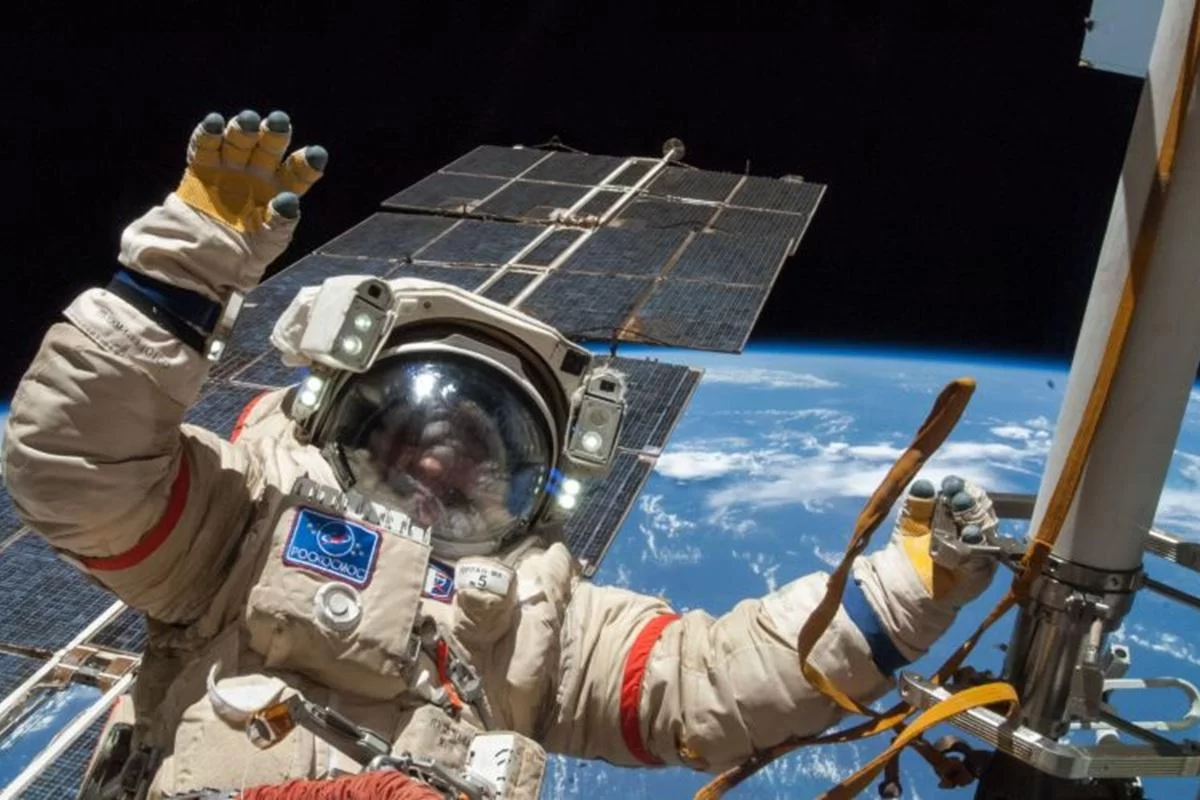 Роскосмос впервые разместил вакансию космонавта на SuperJob: без тату, до 35 лет и с отличной речью