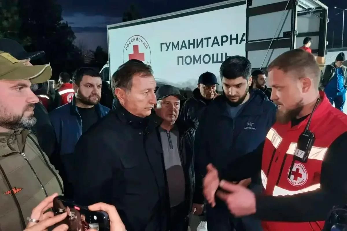 Спикер Народного Собрания Дагестана Заур Аскендеров посетил посёлок Мамедкала, где от стихии пострадало порядка 700 домов