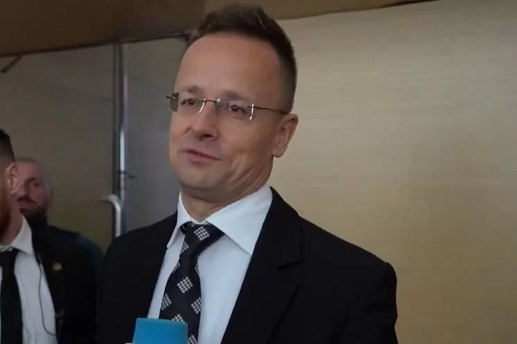 «Гостеррор и рэкет»: Украина обвинила Орбана в похищении инкассаторов с 40 млн долларов и золотом