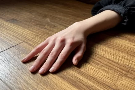 Японка три месяца провела в доме с трупом матери