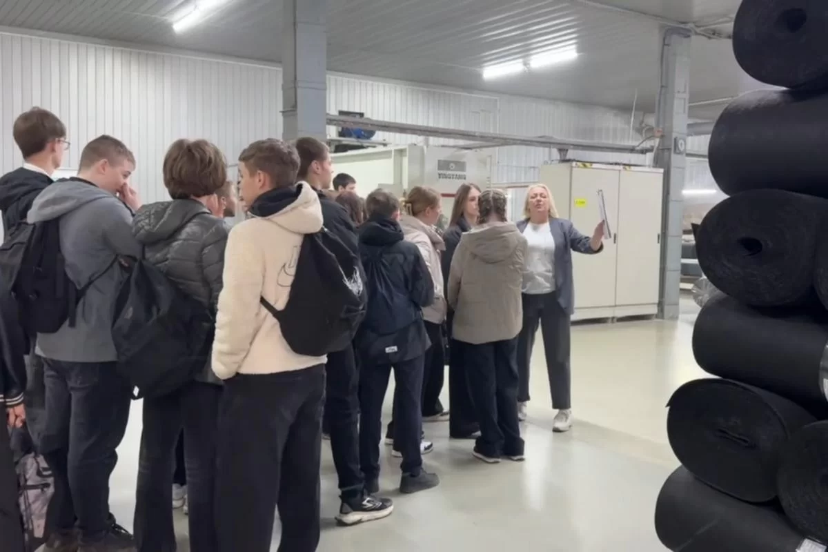 «Неделя без турникетов» в Рассказове: школьники познакомились с уникальным производством войлока в рамках всероссийской акции