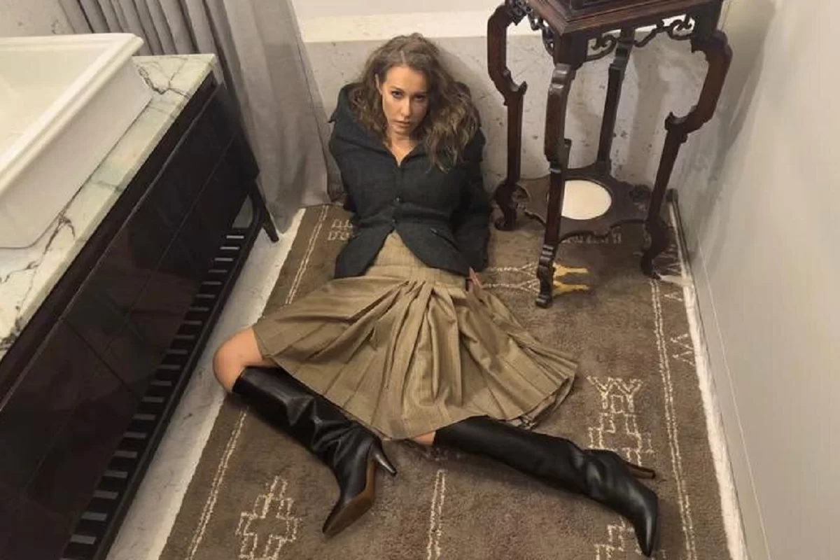 Ждали своего часа: Собчак показала интерьер квартиры у Кремля