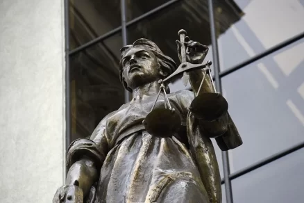 «Крокус» пытается избежать взыскания компенсаций в пользу пострадавших в теракте