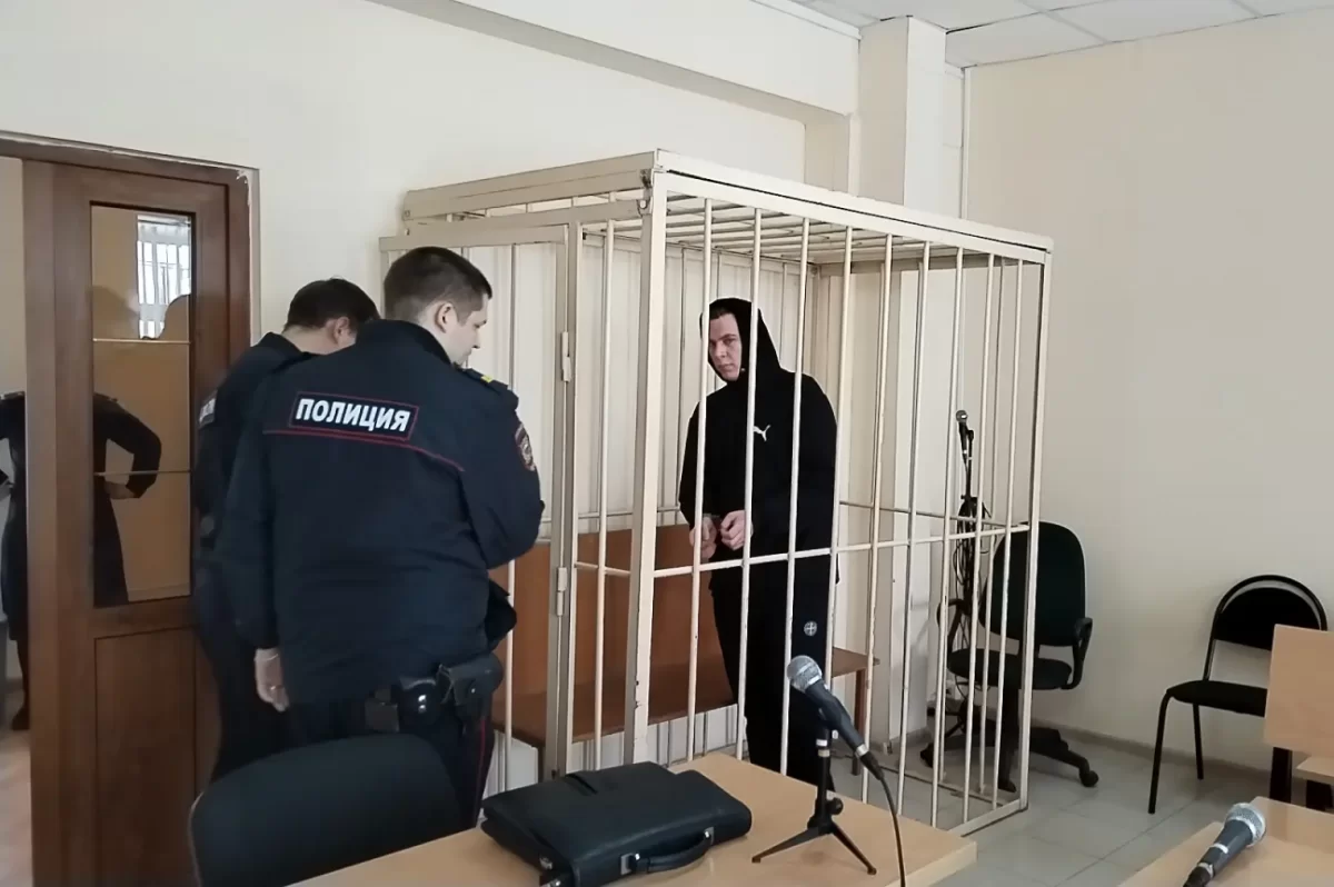 Смерть в антисанитарии: в Оренбуржье мать троих детей довела малыша до гибели, пока сожитель добивал