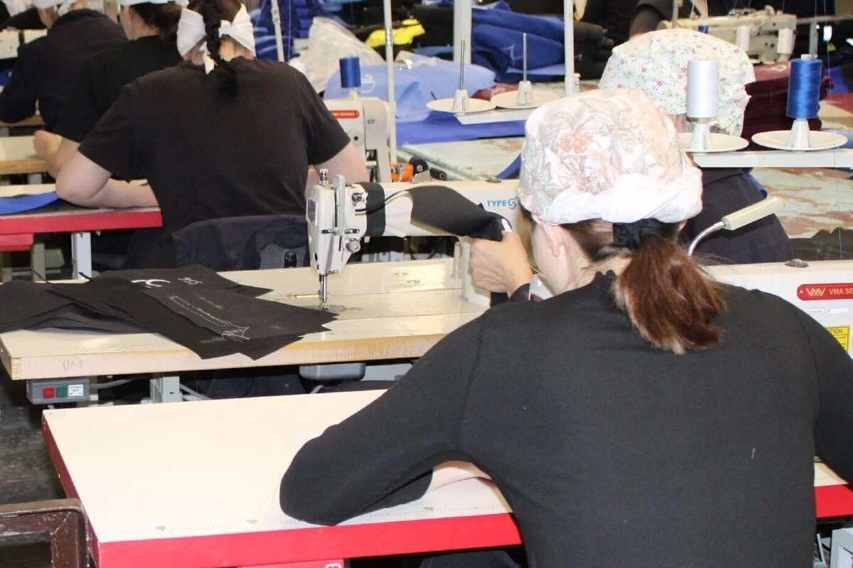 Нижнетагильская ИК получила госзаказы на пошив одежды на сумму более 26,5 млн рублей