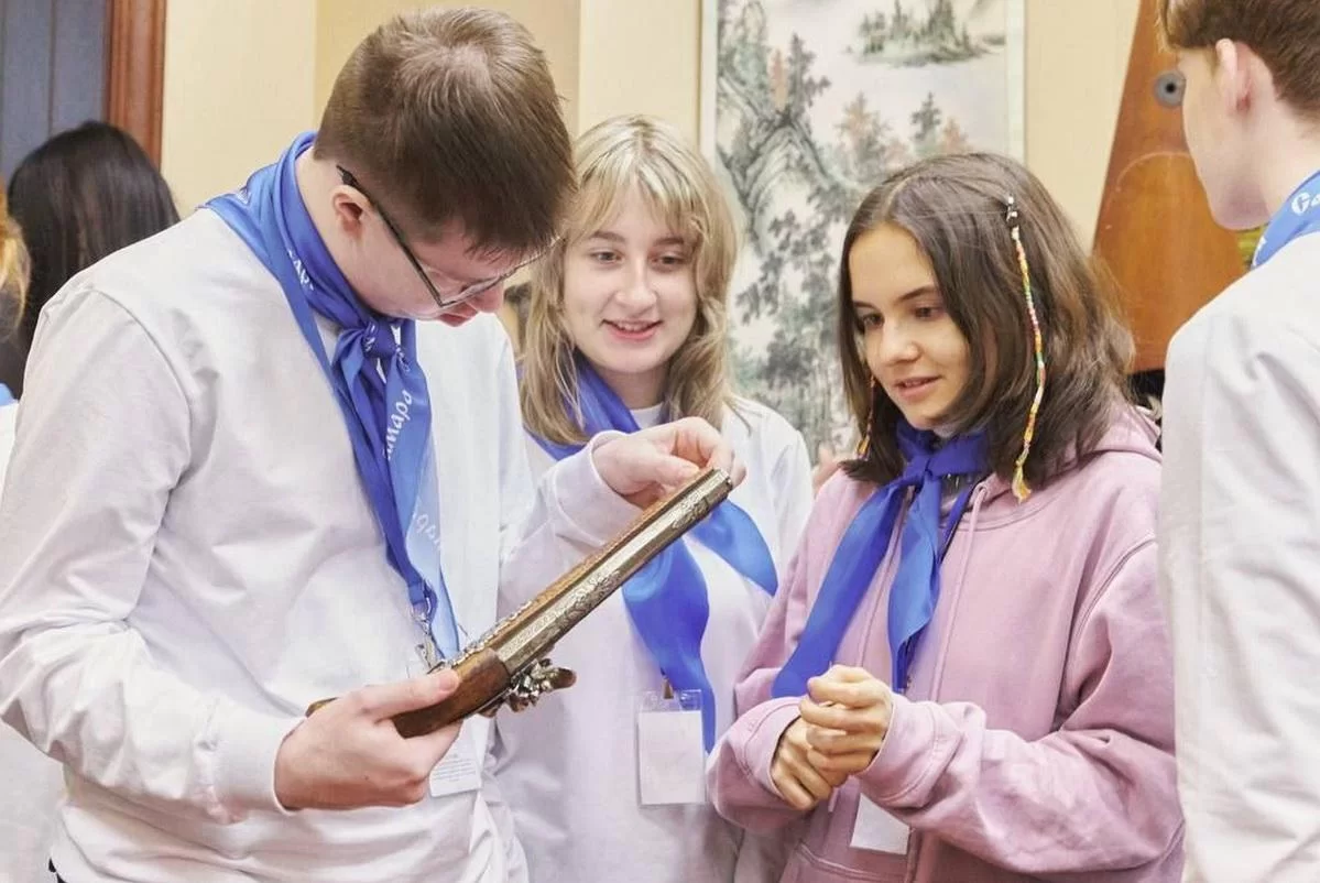 Самарский десант в Москве: мэр Иван Носков рассказал об участии школьников в Международном движении по финансовой безопасности