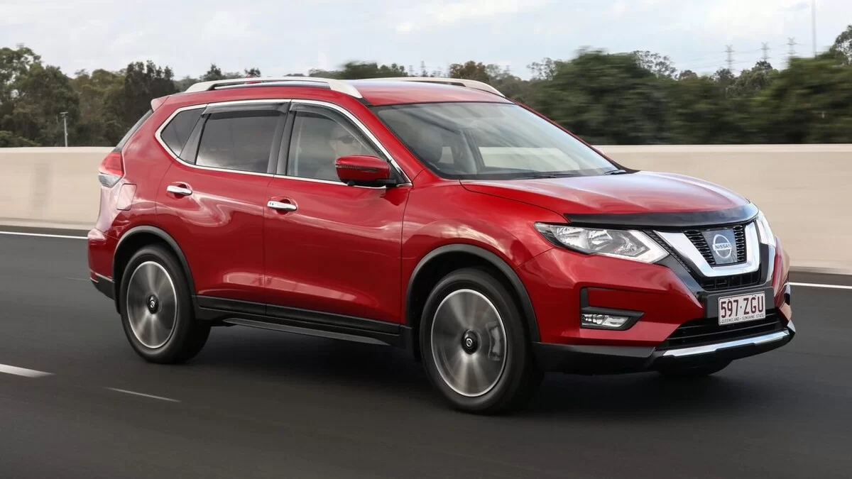 Стали известны цены на поставляемые из Китая Nissan X-Trail третьего поколения