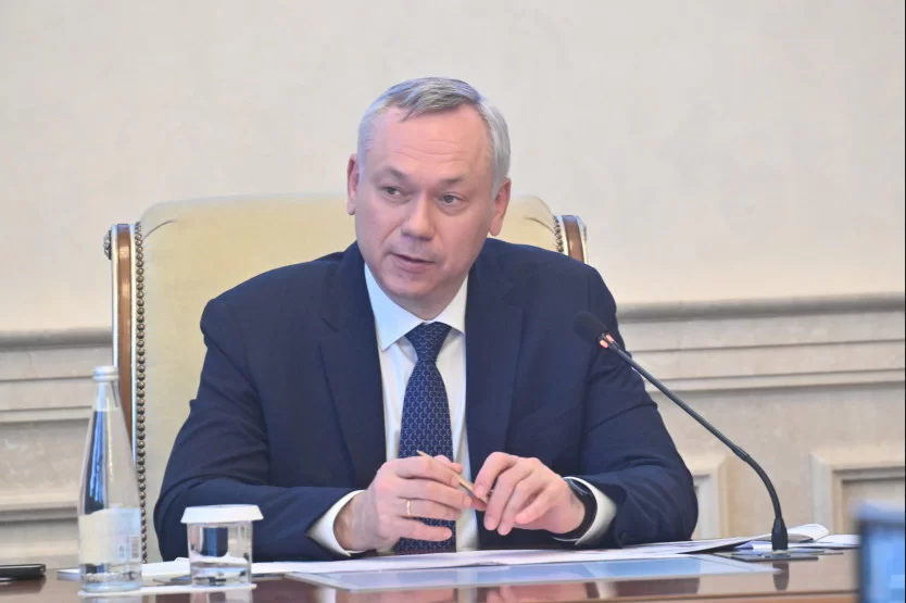 Губернатор Андрей Травников: Новосибирская область значительно увеличила объёмы перевозок зерна, нефтепродуктов и контейнерных грузов с начала года