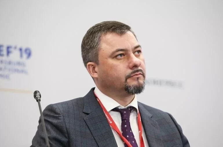 «Помочь с кредитами и вникнуть в судьбу»: в России создадут стандарт наставничества для ветеранов СВО