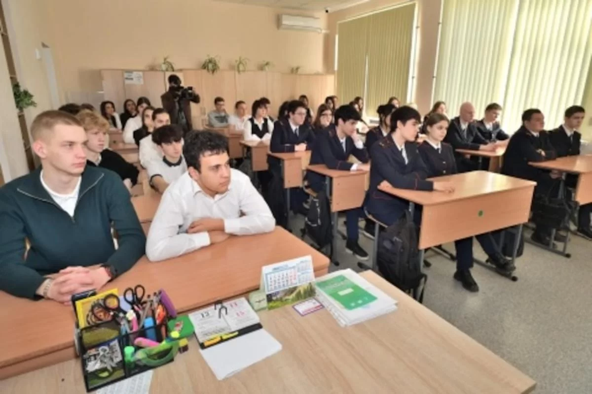 В Майкопе школьники поделились своими мыслями после просмотра фильма «Предательство»