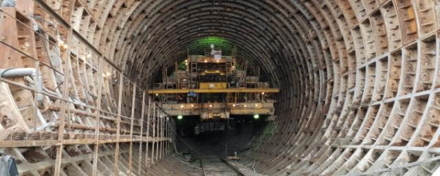 Приставы изымают арестованную технику «Метростроя» в Петербурге